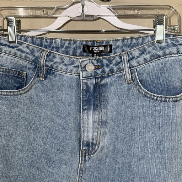 Missguided jeans Light Blue Denim distressed 10 petite - Picture 2 of 8